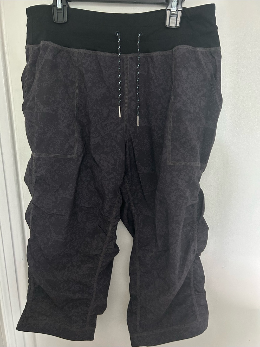 lukka Black and Gray Workout Capris